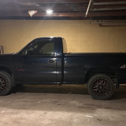 2005 Chevrolet Silverado 1500 Regular Cab · Pickup 2D 6 1/2 ft