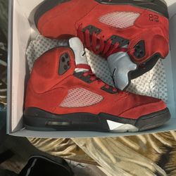 Jordan 5 Retro Raging Bull