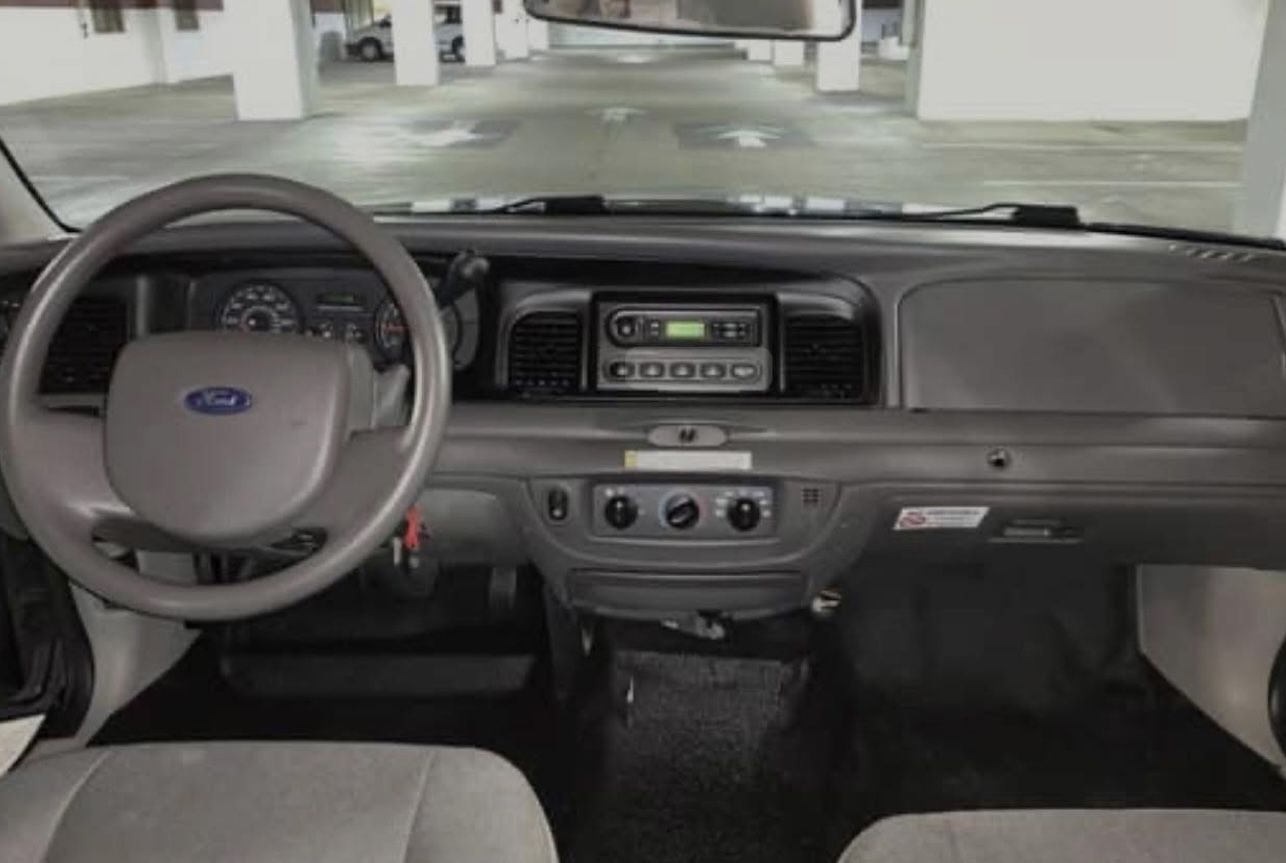 2010 Ford Crown Victoria