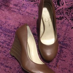 WOMEN JESSICA SIMPSON BROWN WEDGES BRAND NEW SIZE