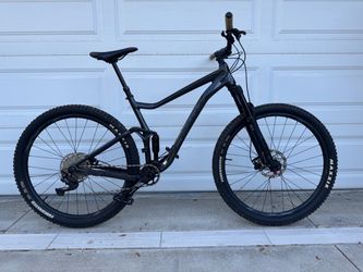 2022 Giant Stance 29 – Large Frame – Excellent Condition firm price