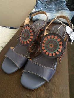 Women shoes size 9