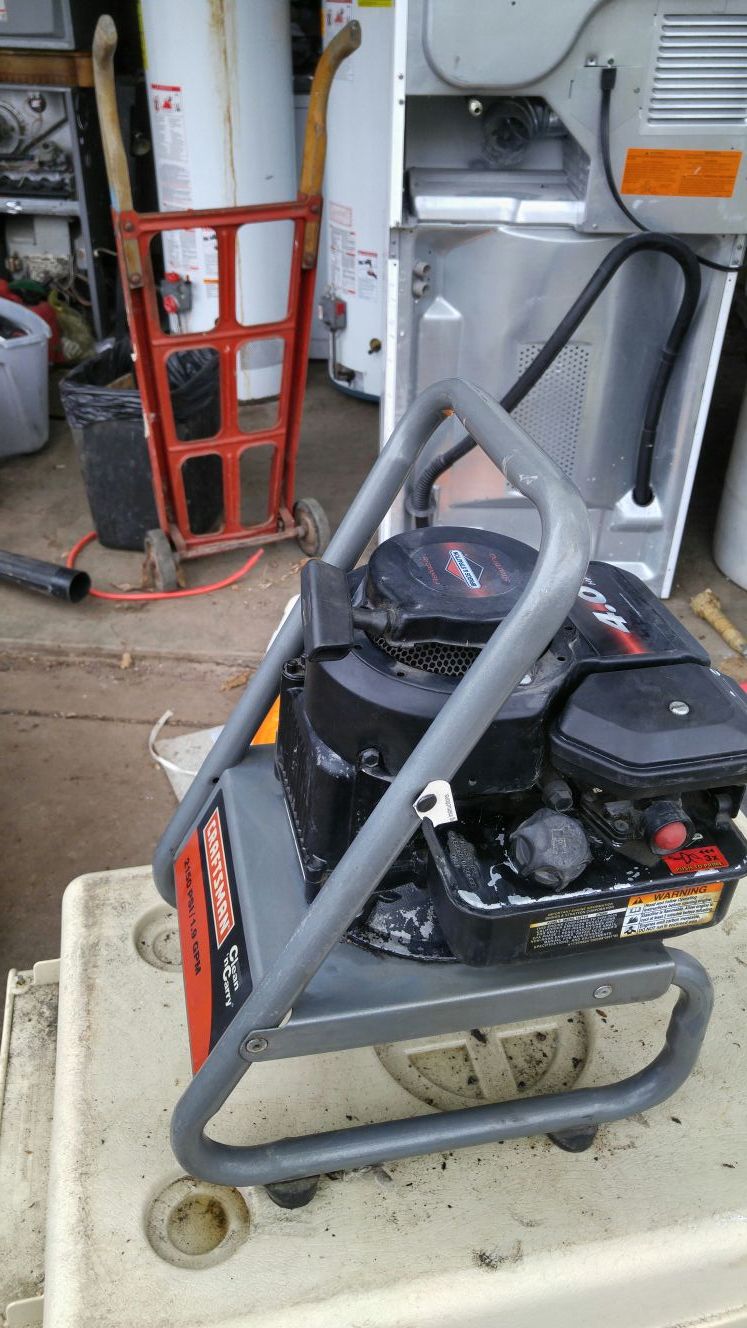 CRAFTSMAN CLEAN N CARRY POWER WASHER for Sale in Kansas City, MO OfferUp