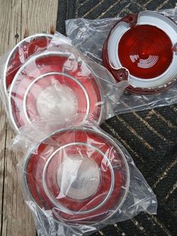 68-72 corvette tailights (Set of 4) original