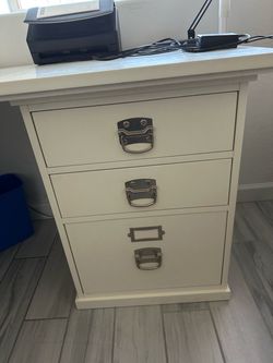 Desk Pottery Barn