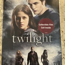 Twilight Two Disc Special Edition with Exclusive Collectible Film Cell Brand New