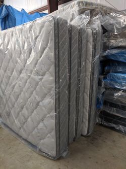 Luxury Mattress Sets: $150 & Up