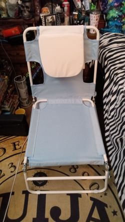 Lounging fold out beach chair
