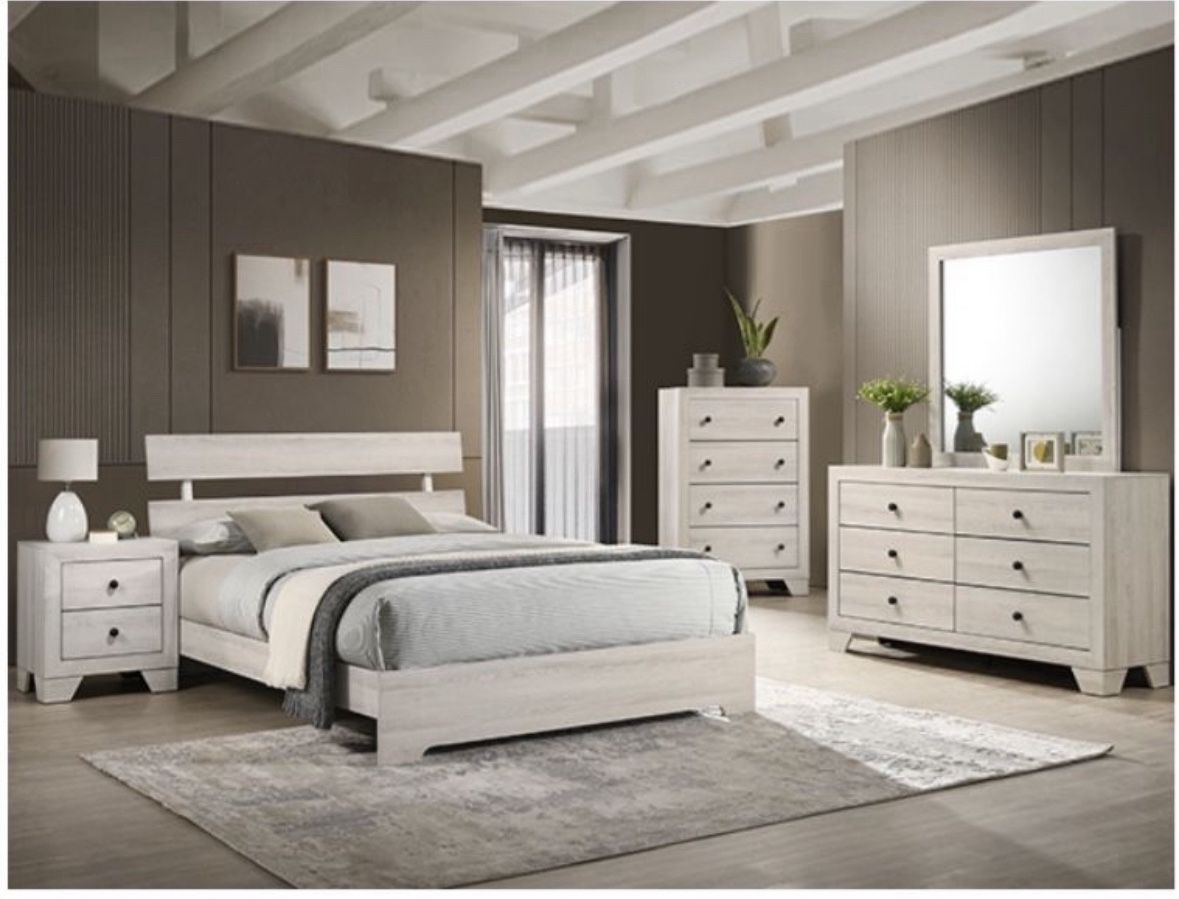 4- Pc Bedroom set Dresser,Mirror Nightstand (1) Queen size bed frame Not including Mattress and Box Sp