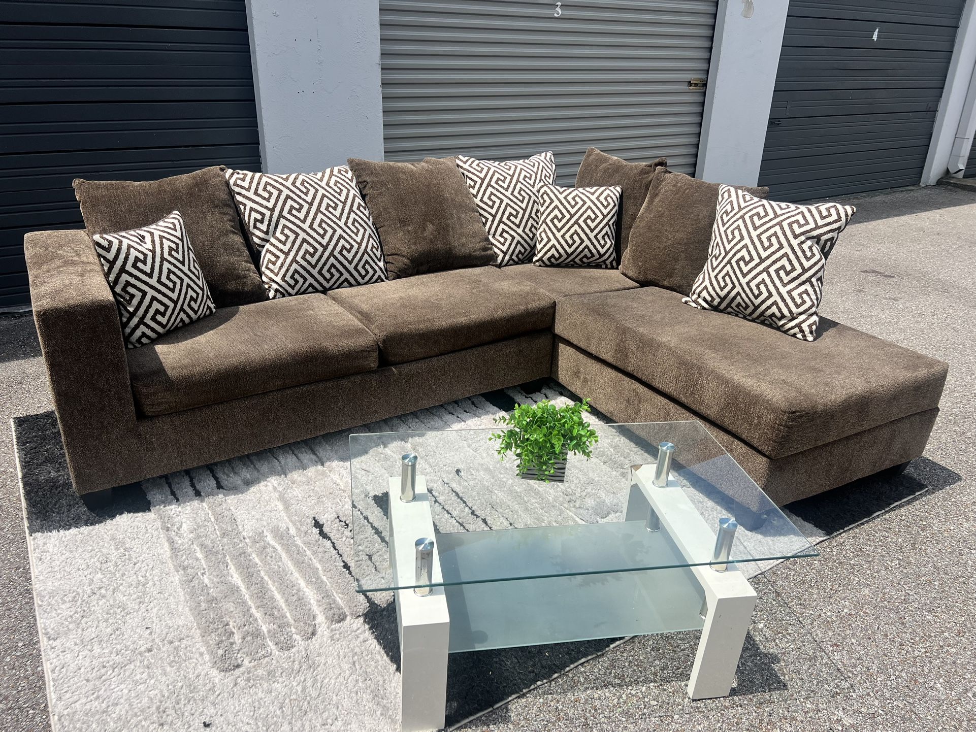 Beautiful Brown 2pc L Sectional Couch FREE DELIVERY $400