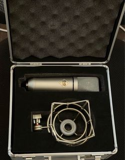 Neumann U 87 CLONE Condensor Microphone with shockmount
