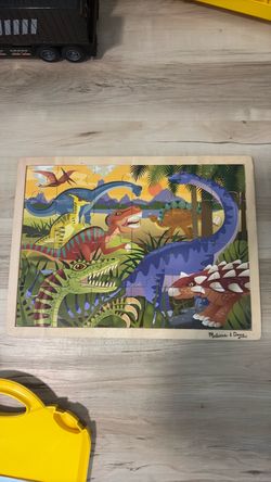 Melissa & Doug Dinosaurs Wooden Jigsaw Puzzle with Storage Tray (24 pcs) Overall Pick