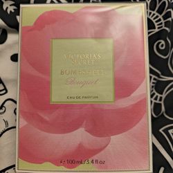 Victoria Secret Bombshell Bouquet New Never Opened 55$