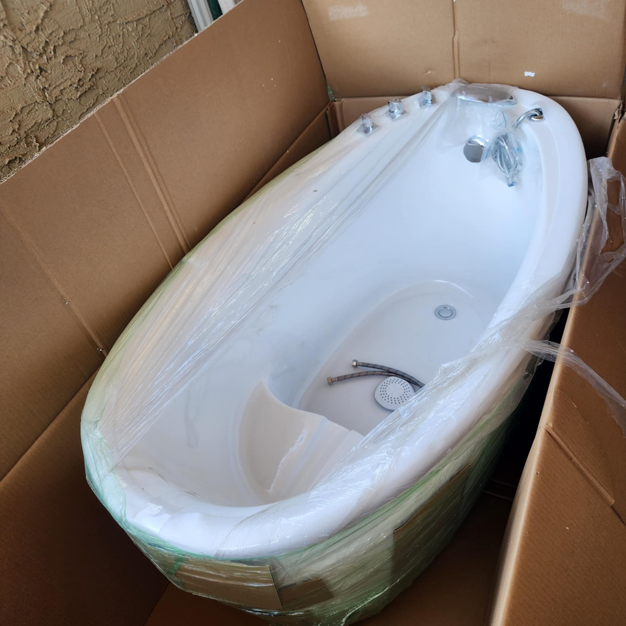 NEW !! Japanese style 59 in. Acrylic Deep Soaking Freestanding Bathtub with Faucets and Seat