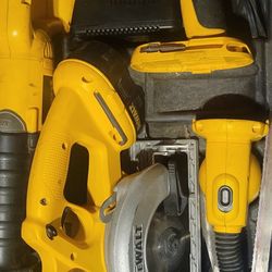 Dewalt Tool Kit  Make An Offer