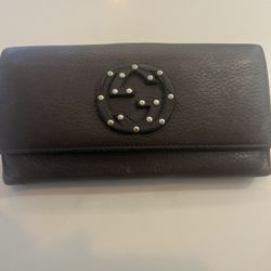Good Condition Authentic Studded SoHo Gucci Wallet 