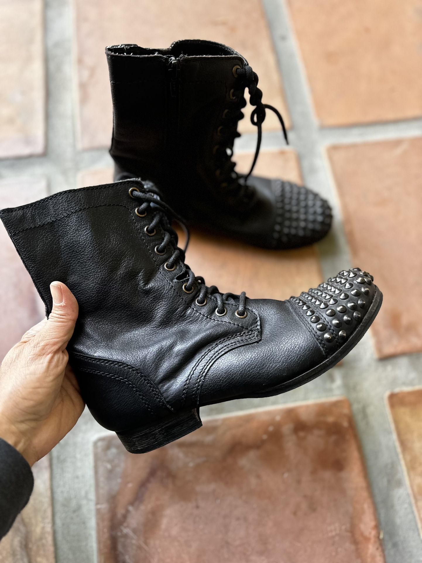 Bakers Black Leather Studded Wild Justice Combat Boots Size 7.5