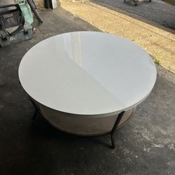 Cafe Table 