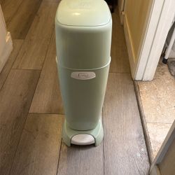 Diaper Genie