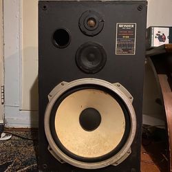 2 fisher st-830 speakers and a yamaha av receiver ax-v630