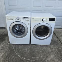 LG Washer and Dryer Set (Electric)