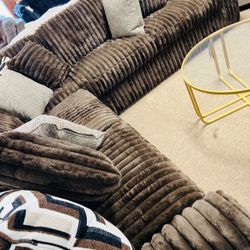 Stunning Stylish Cozy Sectional 