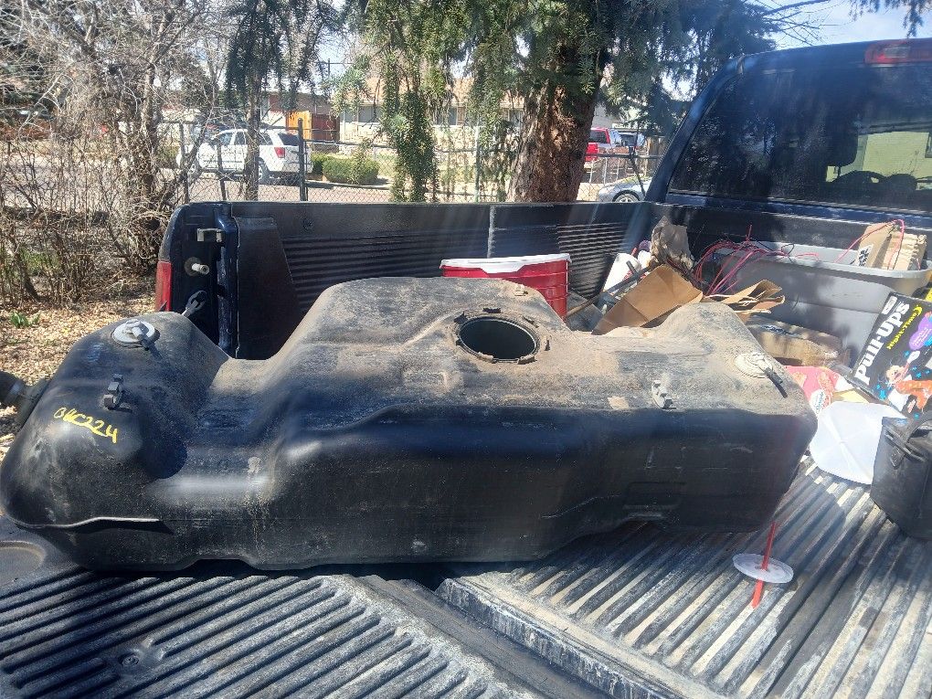 Gas Tank 06 Ford Expedition