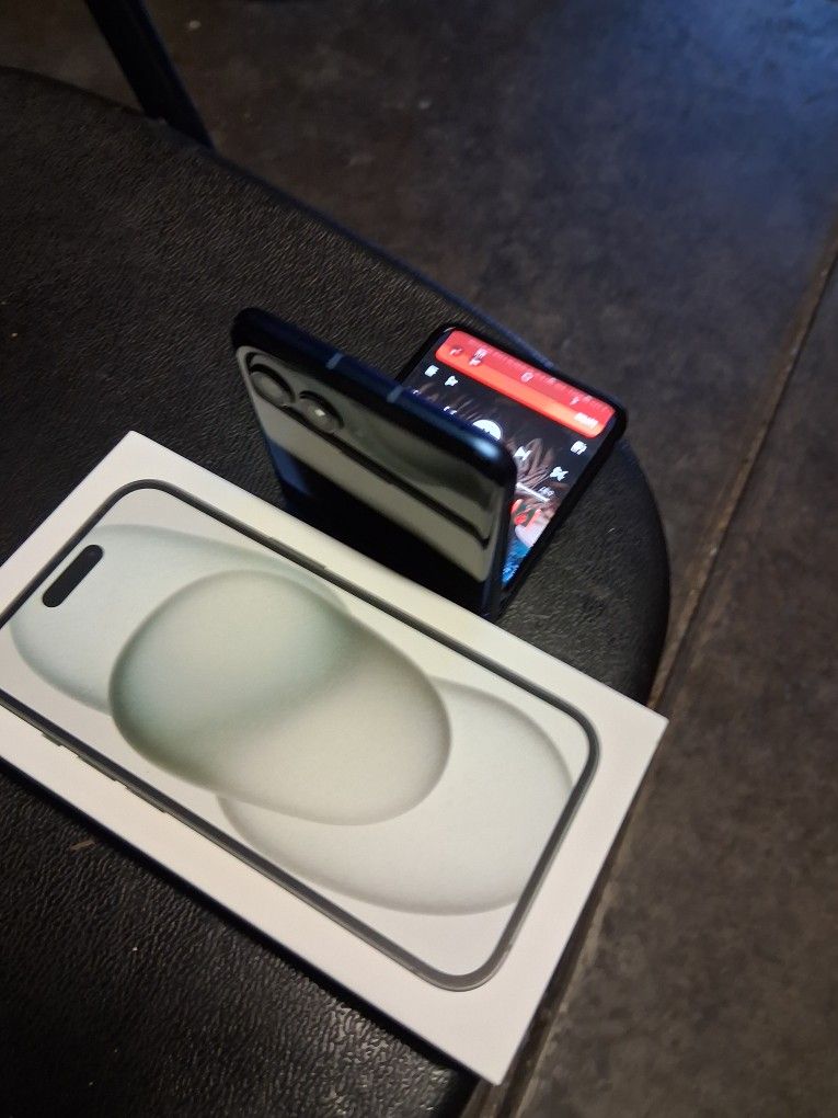 IPhone 15 Unopened