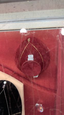 18kt gold necklace set