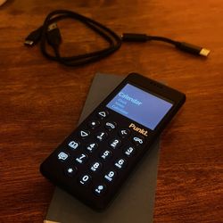 Punkt MP02 4G “Dumb-phone”