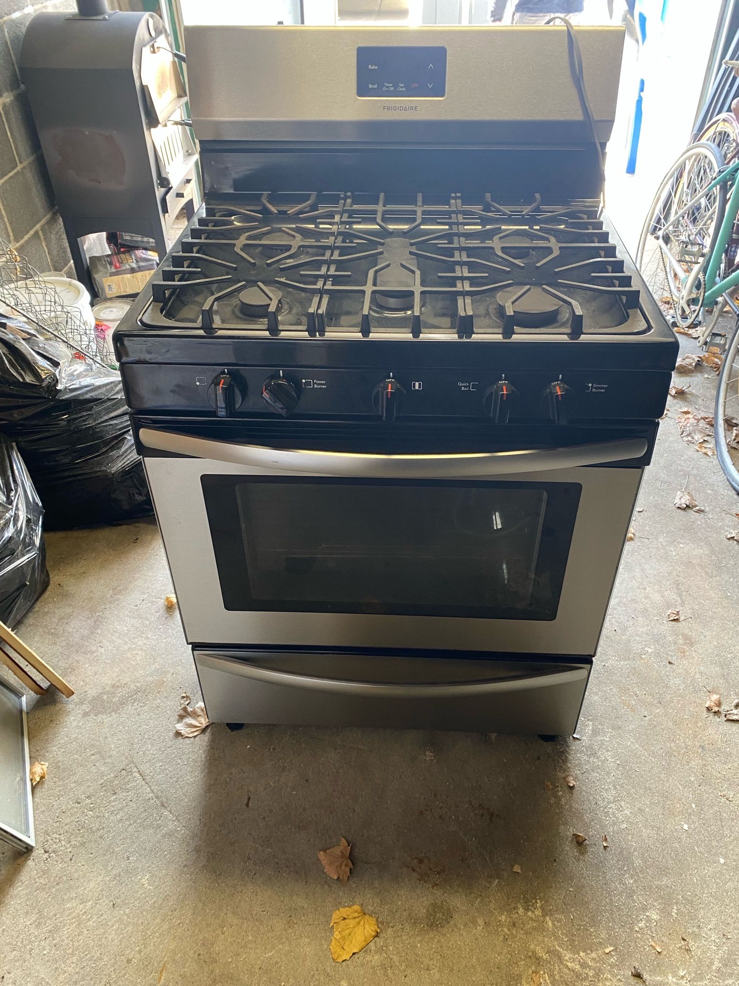 Frigidaire Gas Range 30 Inch