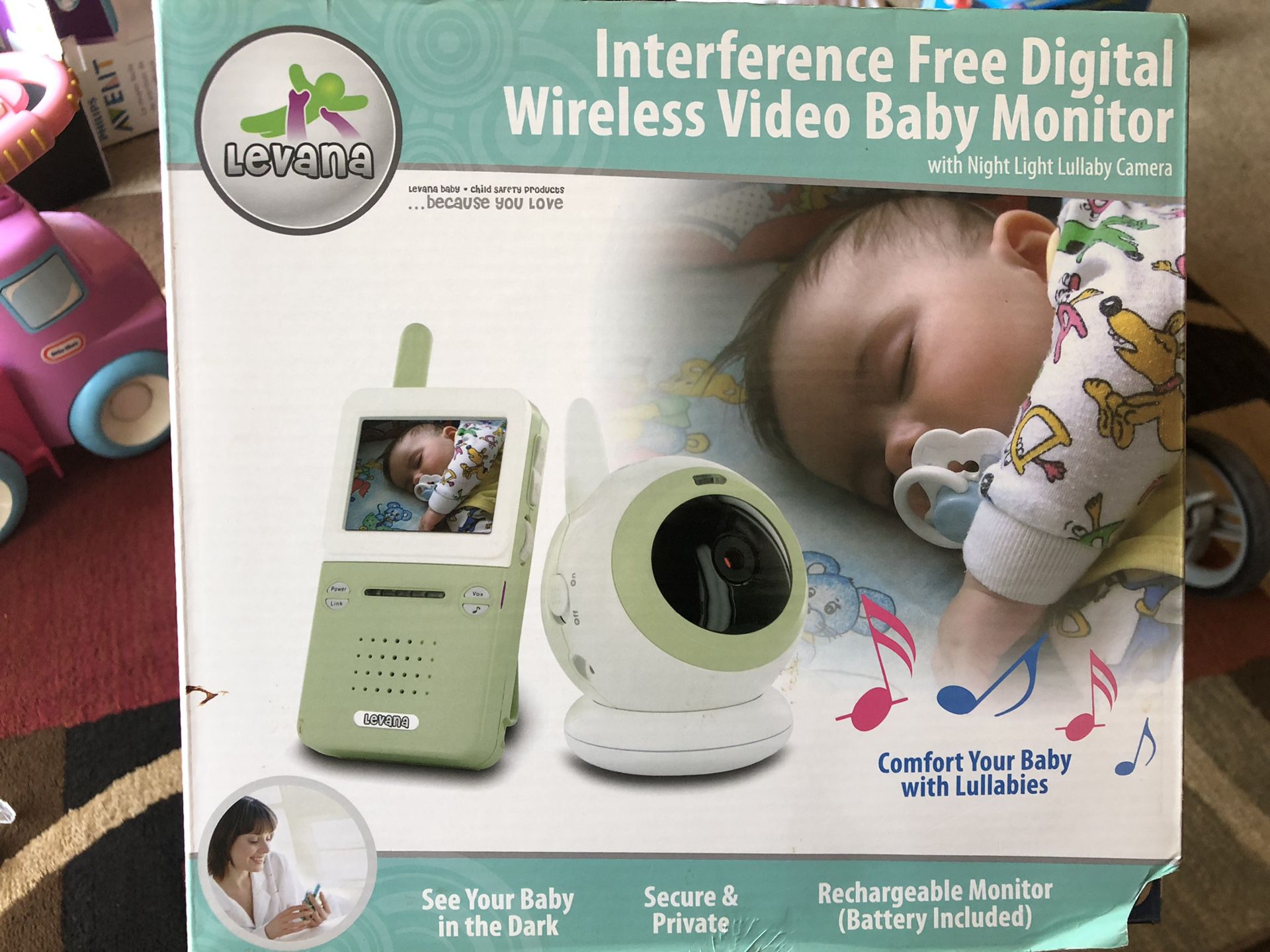 Wireless video baby monitor