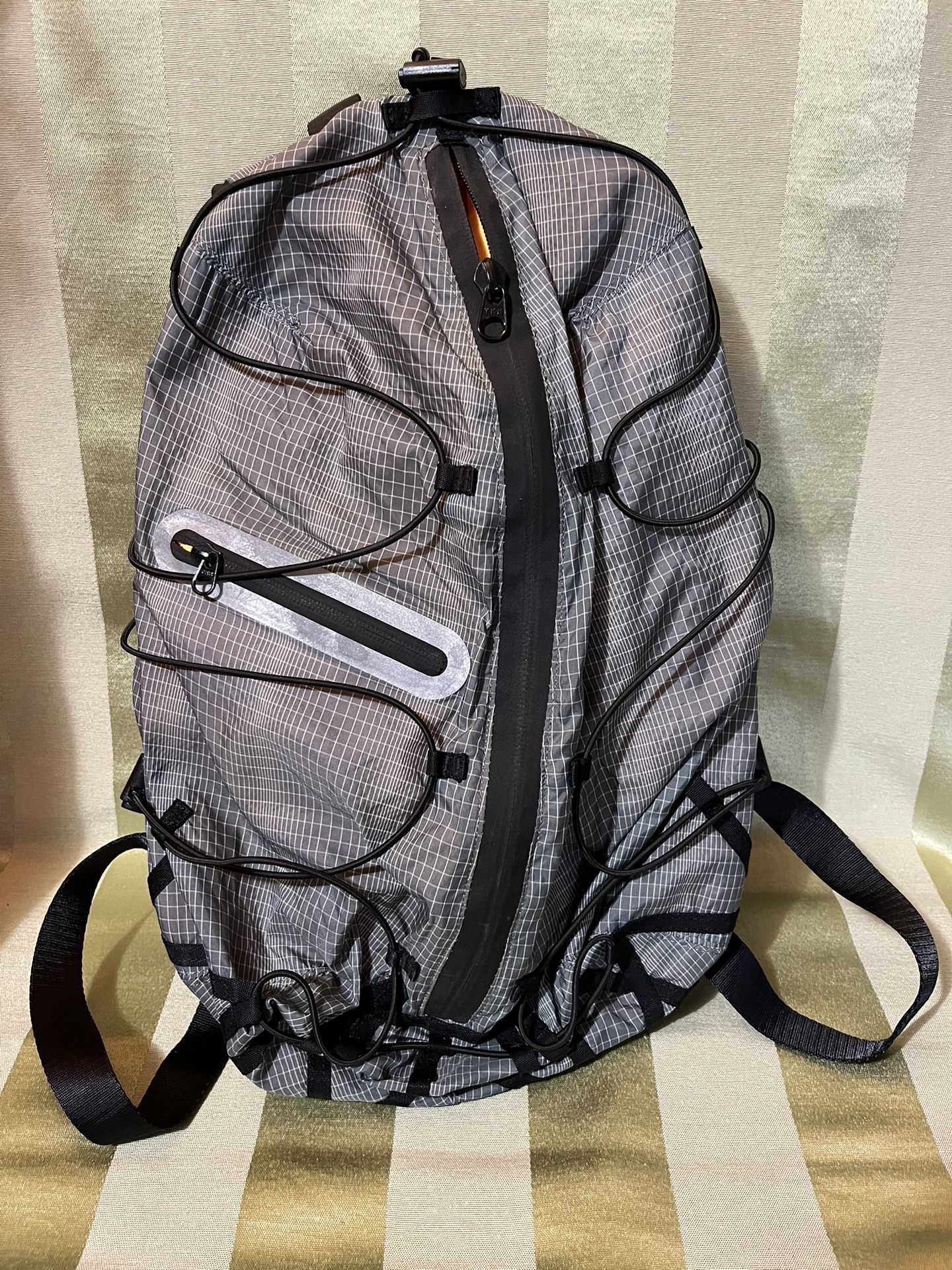 Lululemon Small Backpack (Silver).
