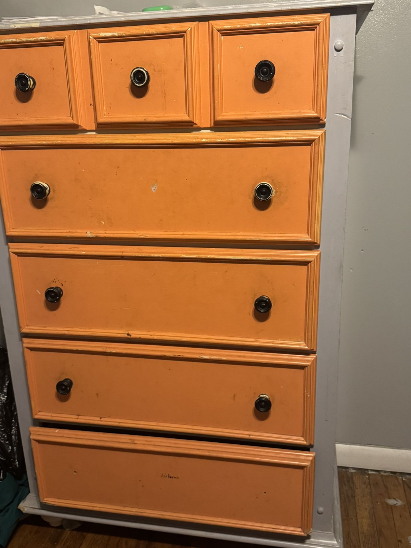 Dresser