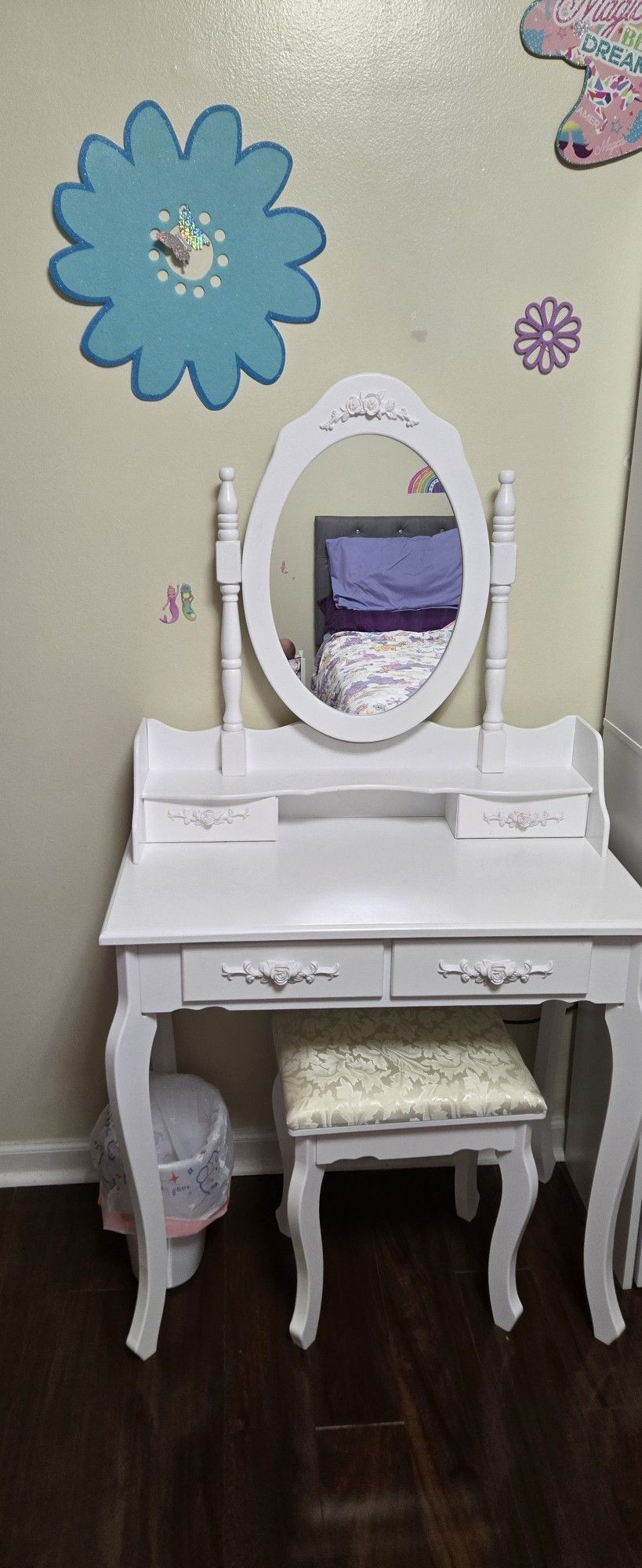 Princess Vanity Make-up Dressing Table and Bench