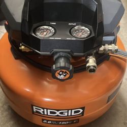 RIDGID 6 Gal. 150 PSI Portable Electric Oil-Free Jobsite Pancake Air Compressor