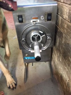 Taylor remote unit freezer machine
