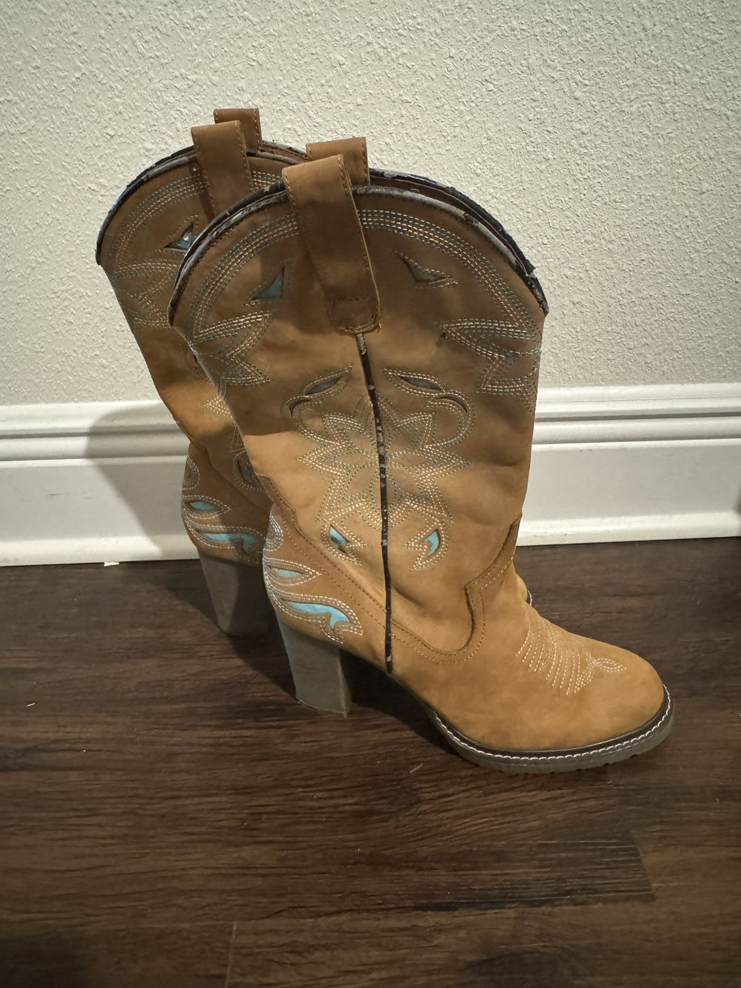 Women’s Cowgirl Heel Boot
