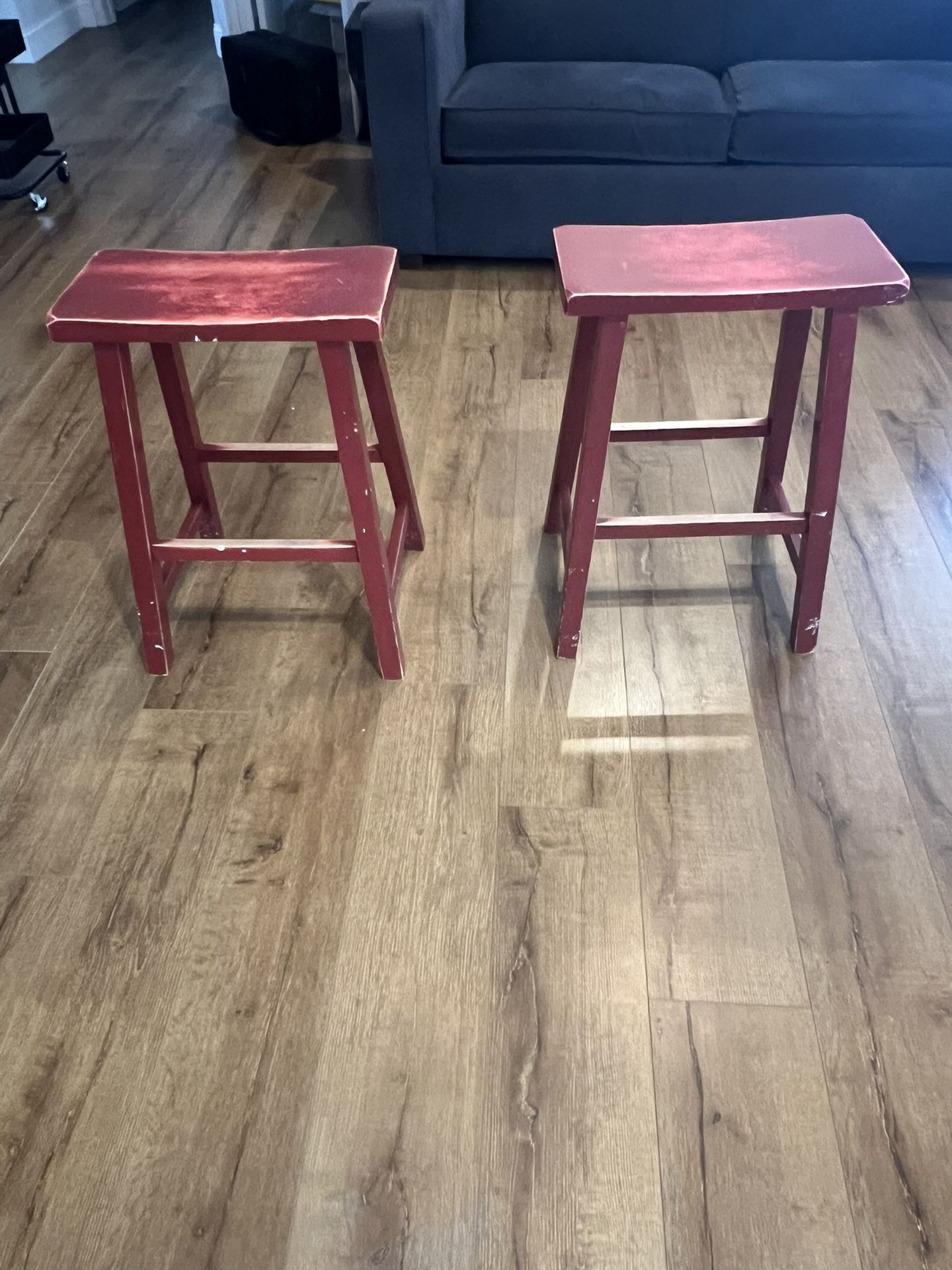 2 Red Stools for Sale in Lawrenceville, GA - OfferUp
