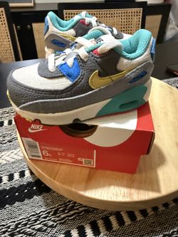 Toddler Nike air max 90 LTR size 6C
