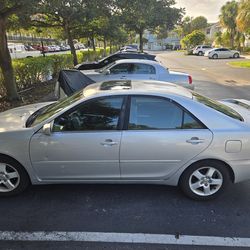 2005 Toyota SE