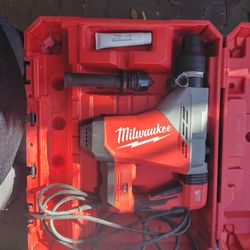 Milwaukee rotary hammer