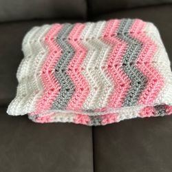 🩷 Handmade crochet baby blanket - made with love🩷