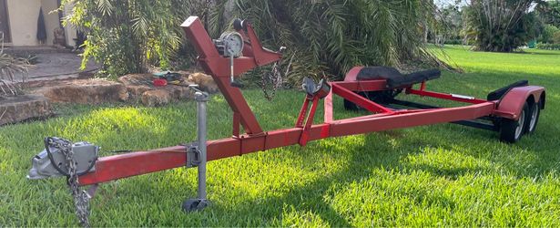 Dual Axel trailer up to 23’ boat. All components are in working condition. New LED lights. Ready to load…