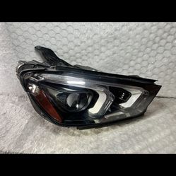 2020 2021 2022 2023 Mercedes GLE GLE350 GLE450 Headlight Right RH Passenger OEM LED INSURANCE QUALITY 