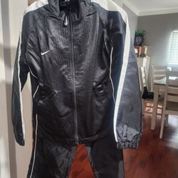 Kid's Nike Windbreaker Tracksuit (Jacket + Pants) (Small 8-10)