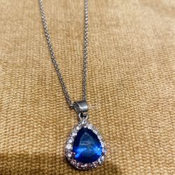 Women's beautiful tear drop synthetic sapphire Necklace 