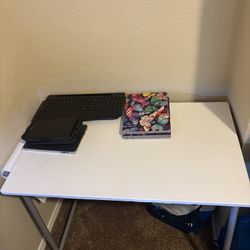 White Desk and chair included