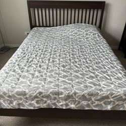 Queen Bed With Mattress And Mattress Protector 