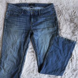 The Preppy Y2K Bootcut Jean 🪼 by Banana Republic; Size 30